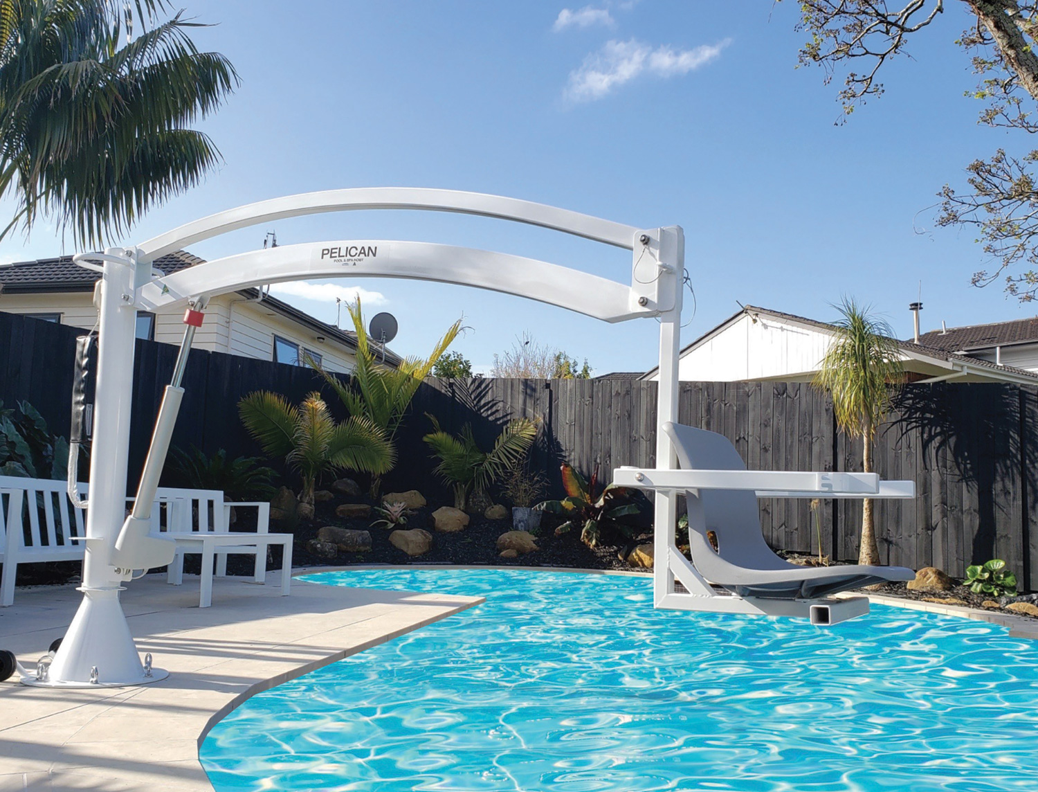 Pelican Pool Hoist